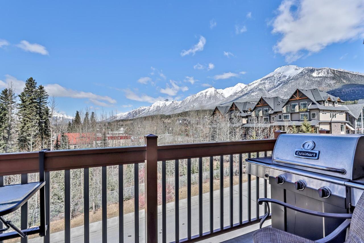 Spectacular Mountain View Corner Unit Pool Hot Tub Park Pass Apartment Canmore Exterior photo